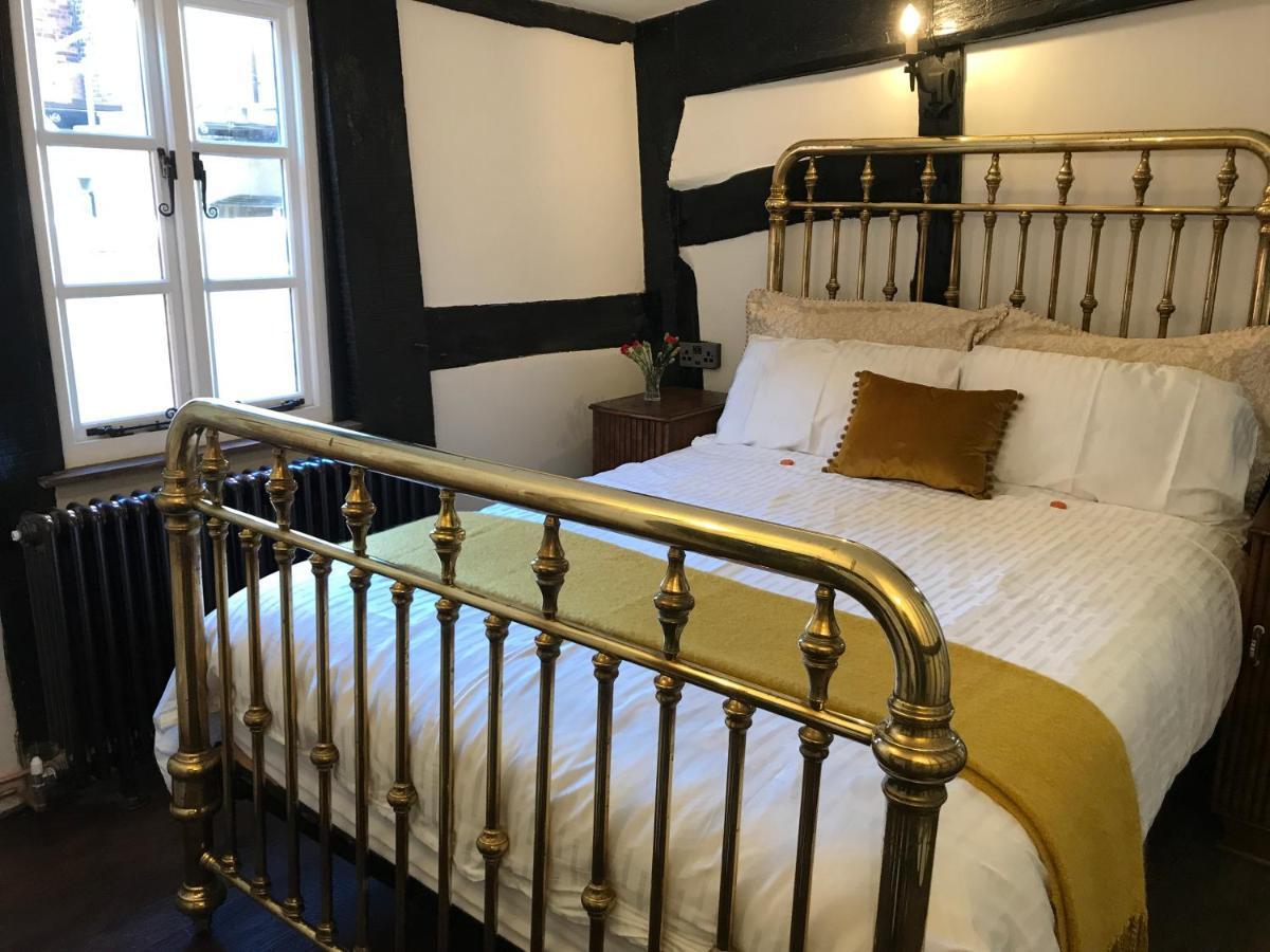 "Wesley House" Historic Home In Town Centre With Parking シュルーズベリー エクステリア 写真